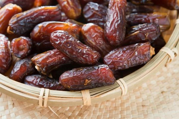 Import of Dates in Hong Kong Drops to $152K in September 2023